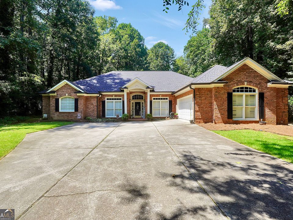 1st image of 2434 Creekside Trce