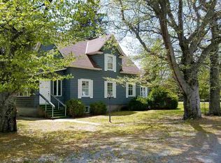 17079 3rd St, Arcadia, MI 49613