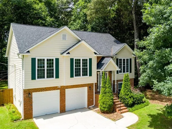 2450 Whitehead Place Dr, Suwanee, GA 30024