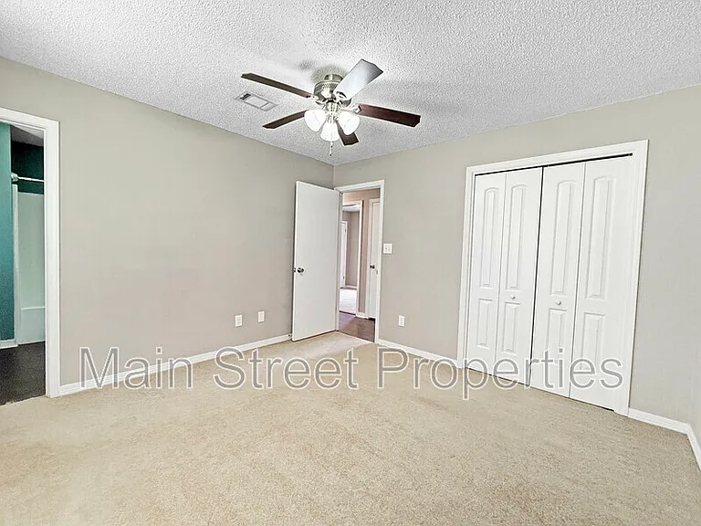 7524 Sandy Creek Dr — Photo 17