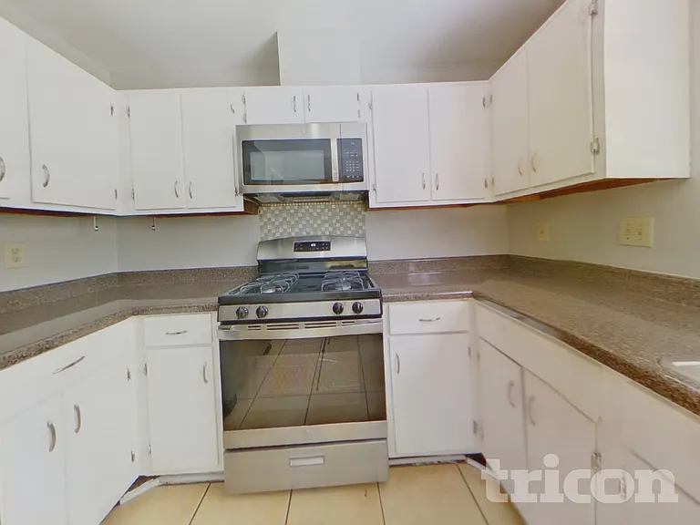 9980 Lake Forest Way — Photo 5