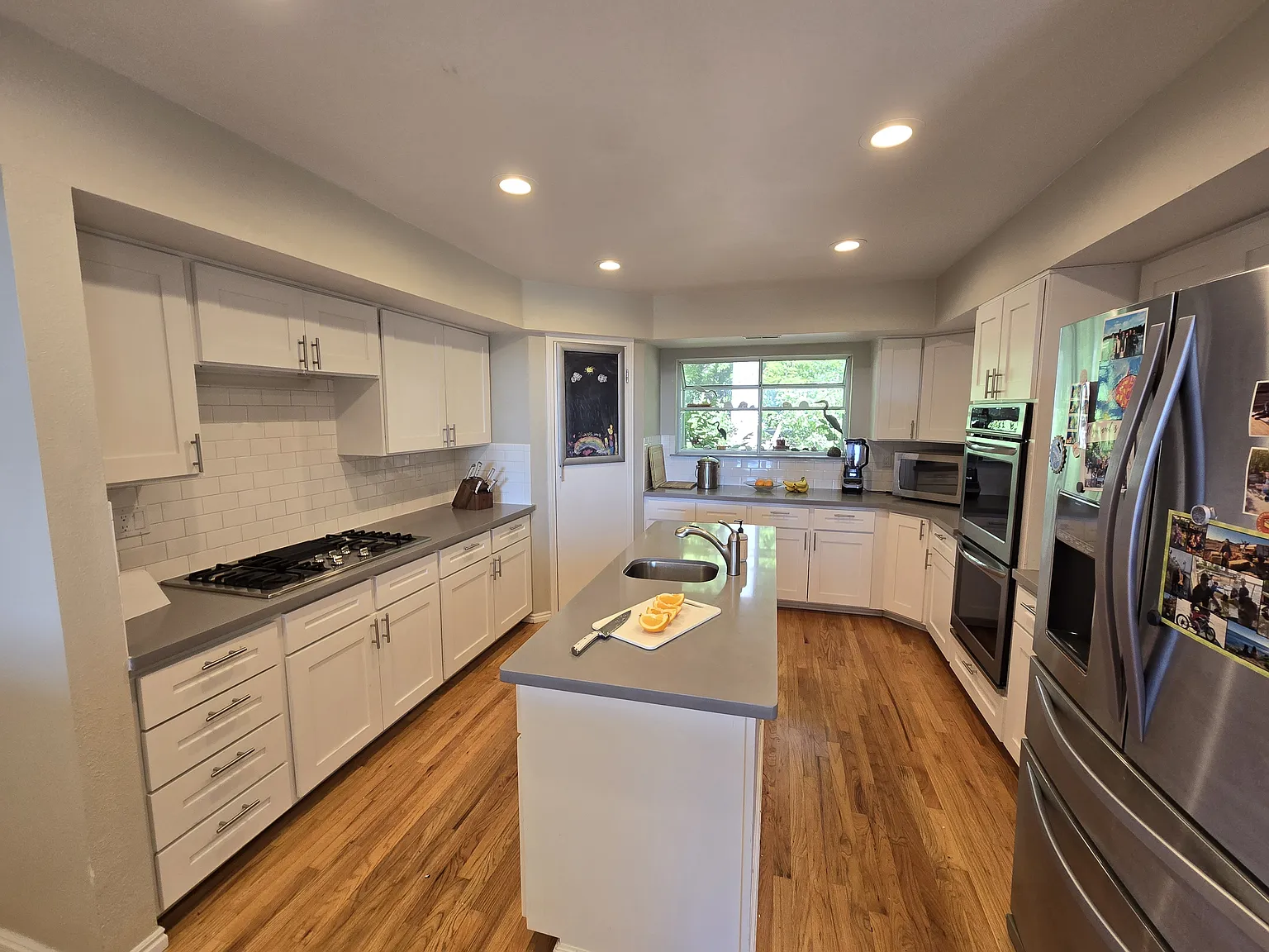 3 bed, 3078 sqft, $6,000 — Photo 4