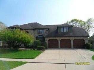 540 De Lasalle Ave, Naperville, IL 60565