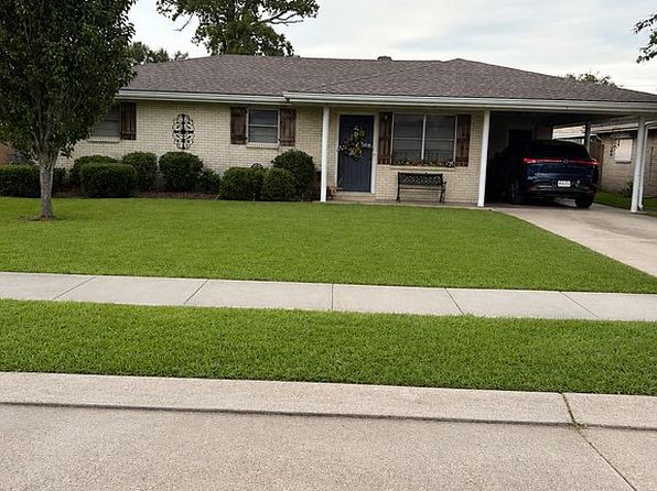 410 Holiday Dr