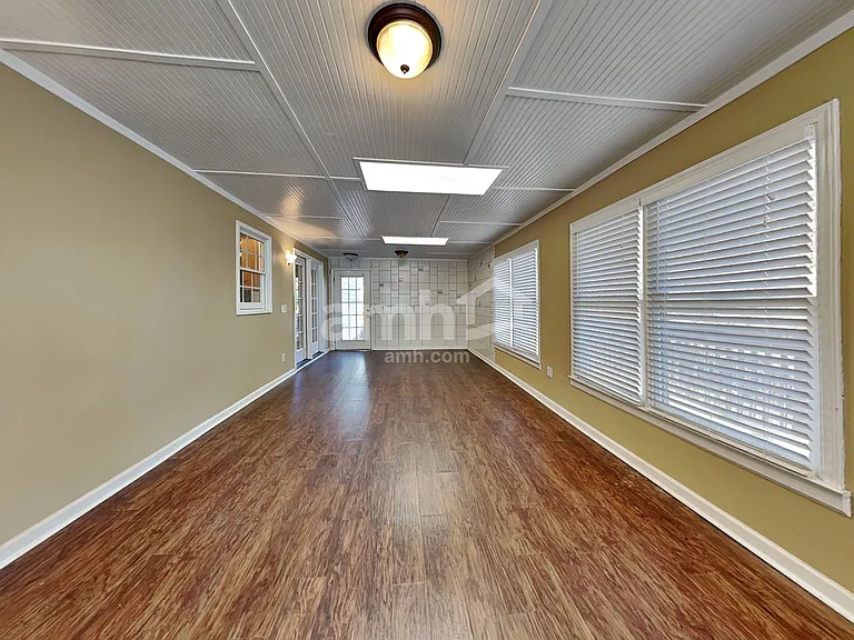 946 E Durness Ct — Photo 19