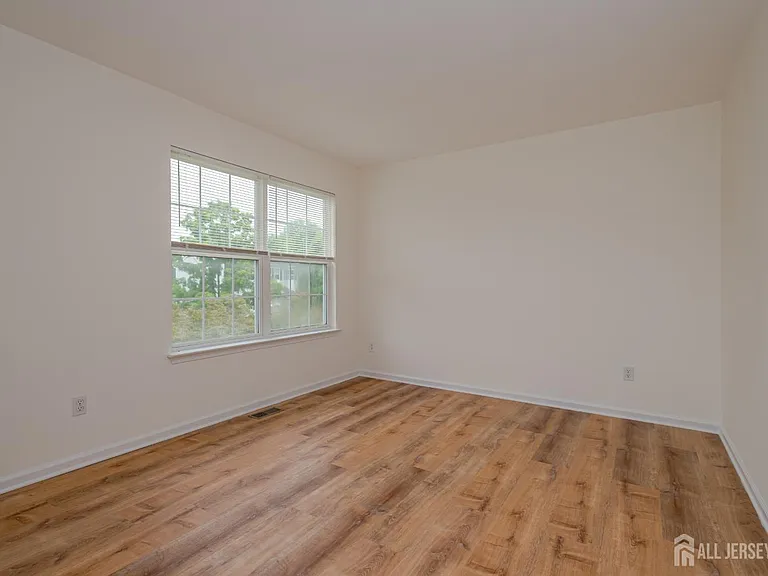 71 Manley Rd — Photo 22