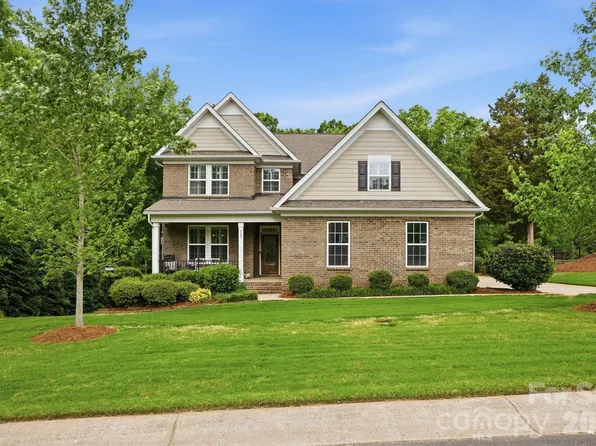 588 Highland Ridge Point, Clover, SC 29710