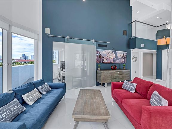 5th image of 3030 NE 188th St APT 301