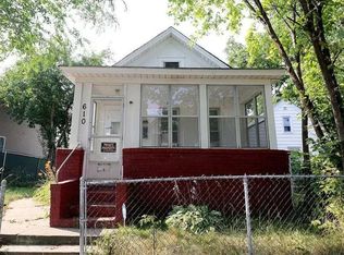 610 Thomas Ave, Saint Paul, MN 55103