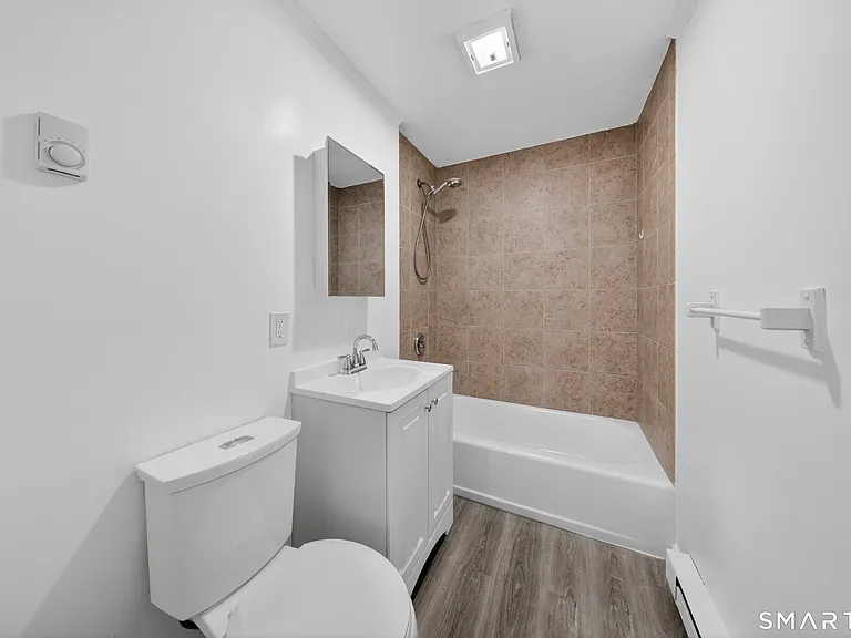 266 N Main St #1S — Photo 8