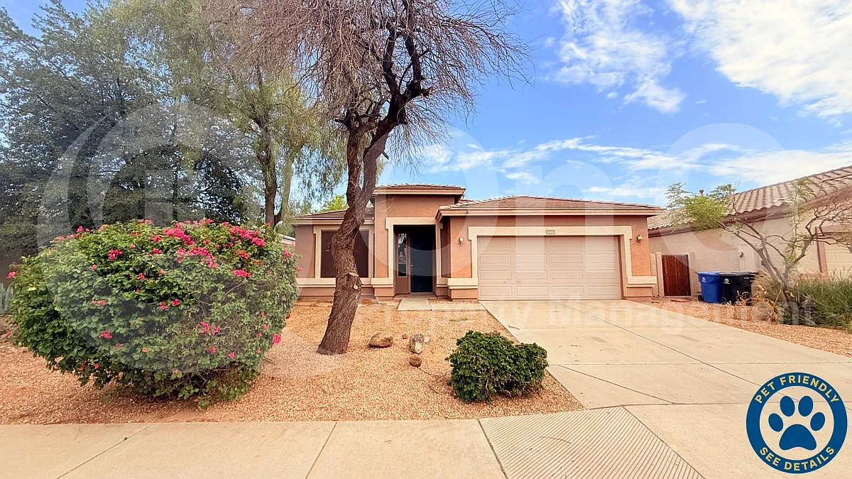 3 bed, 2.0 bath, 2011 sqft, $2,099 — Photo 1