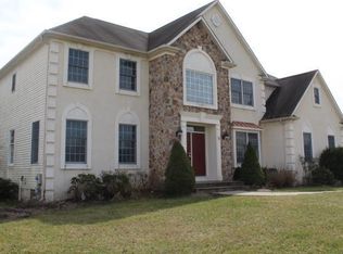 11 Sun Haven Dr, Sewell, NJ 08080
