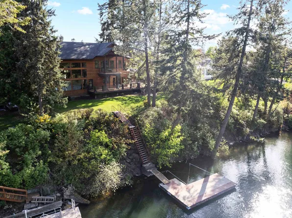 8605 E South Riverway Ave, Millwood, WA 99212