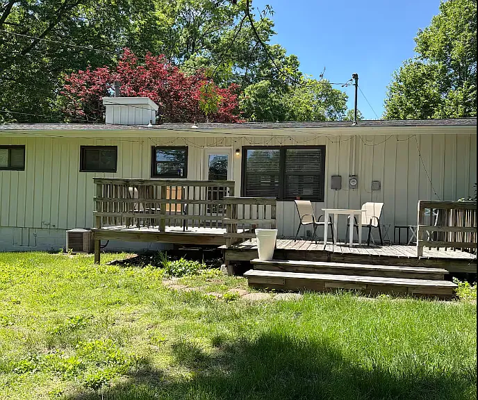 7939 Falmouth St — Photo 11