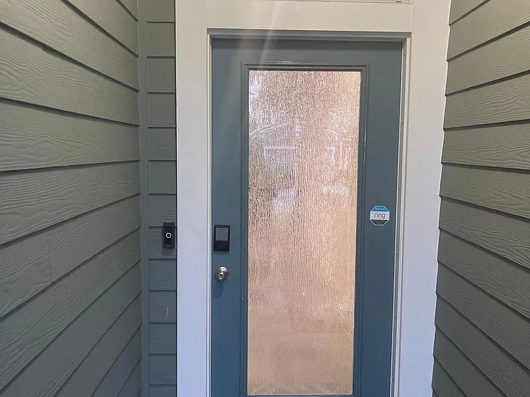 298 Servia Dr — Photo 1