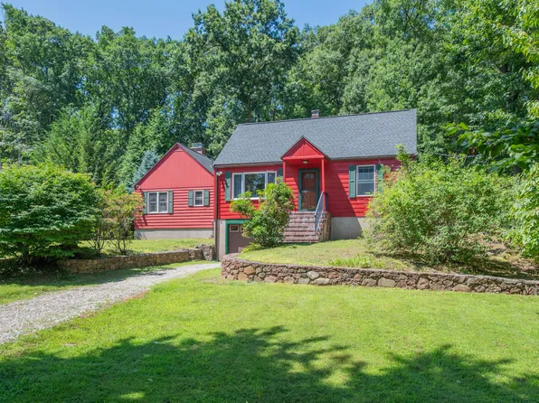 860 Plainville Avenue, Farmington, CT 06032