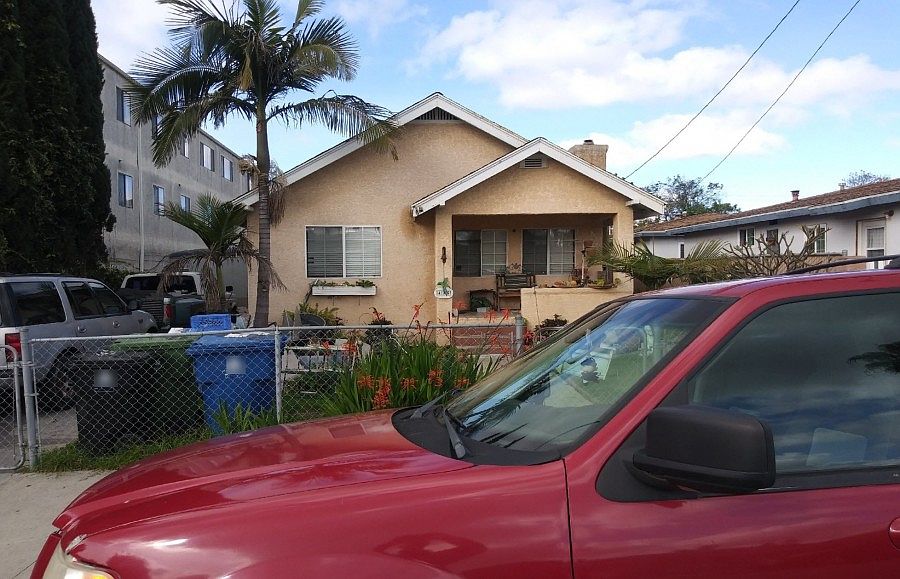 1st image of 425 McDonald Ave