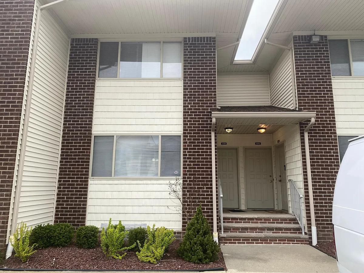 Building Photo - 1309 Bradley Ct