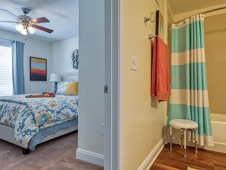 Smiths Landing Apartments — Photo 29