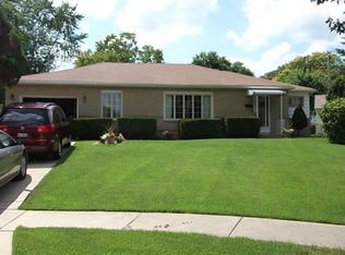 325 Glendale Ln, Barrington, IL