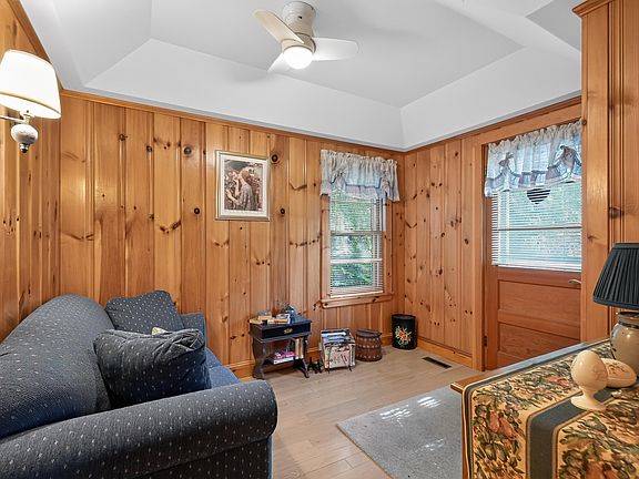4th image of 117 Carroll Lane