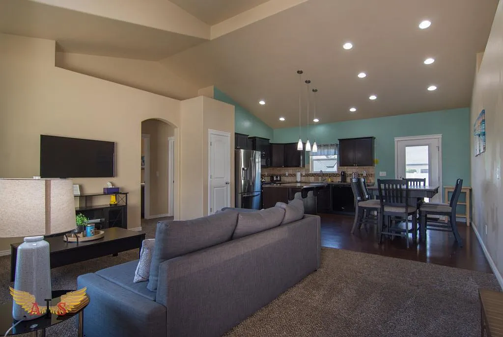 957 Bosero Way — Photo 3