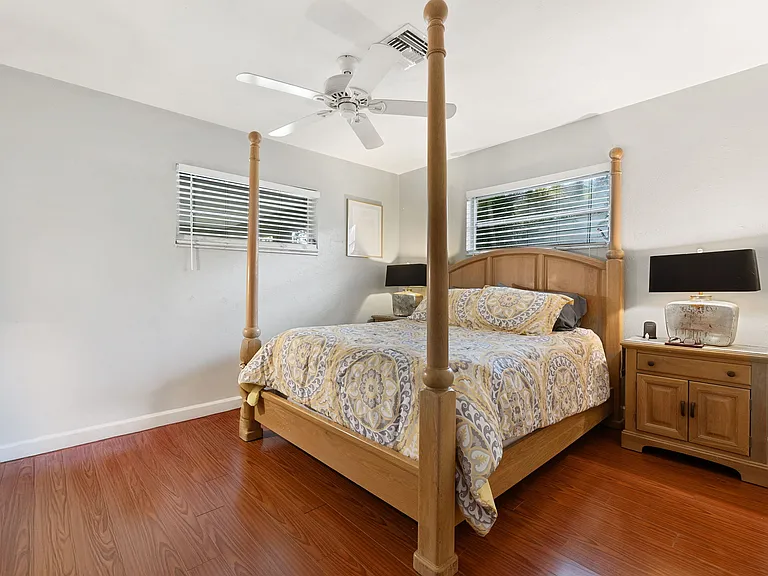 771 Myrtle Ter — Photo 11