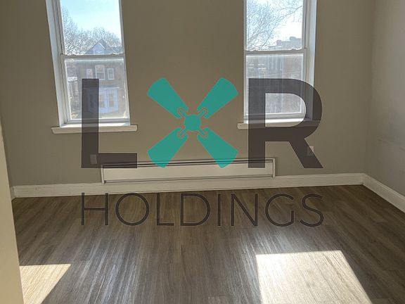 3rd image of 1831 W Erie Ave #3