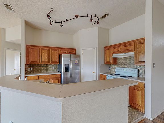 2nd image of 1720 Treasure Cay Dr