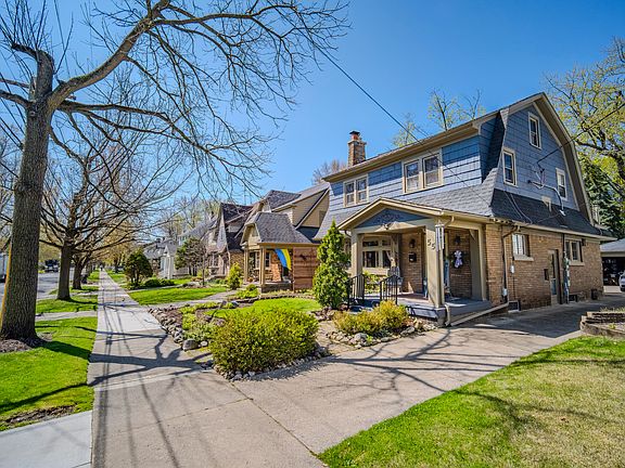 2nd image of 55 Baynton Ave NE