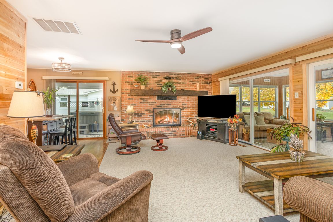 next background image