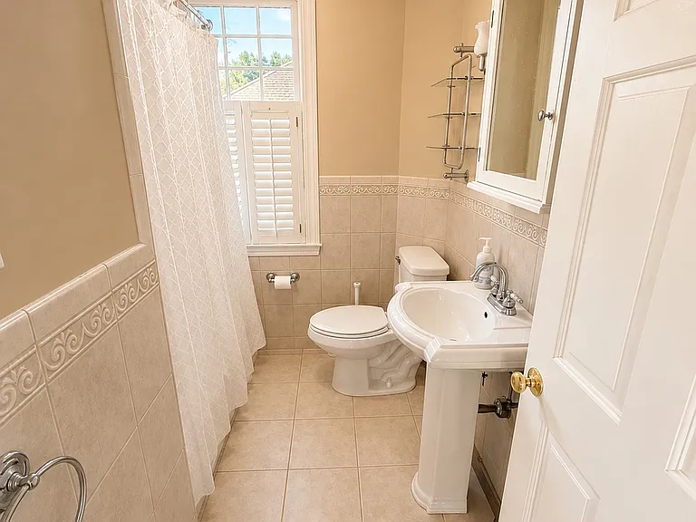 75 Lancaster Rd #2 — Photo 11