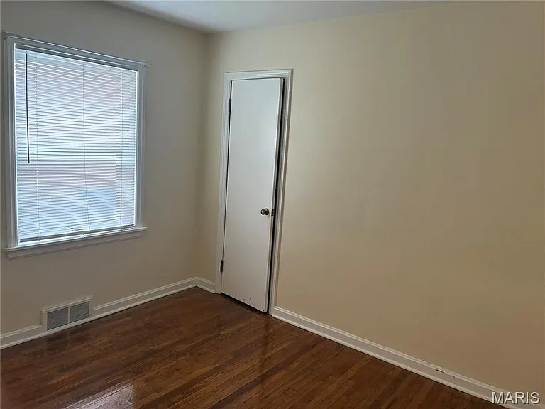 1813 Princeton Pl — Photo 8