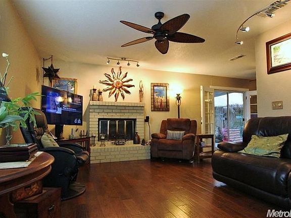 4th image of 8326 Forest Creek Ln