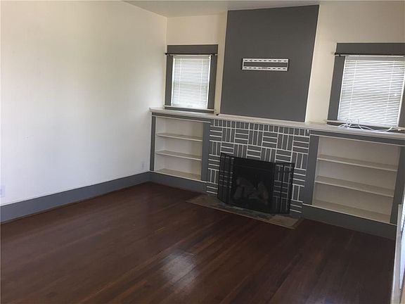 2nd image of 1103 Ballard Ave