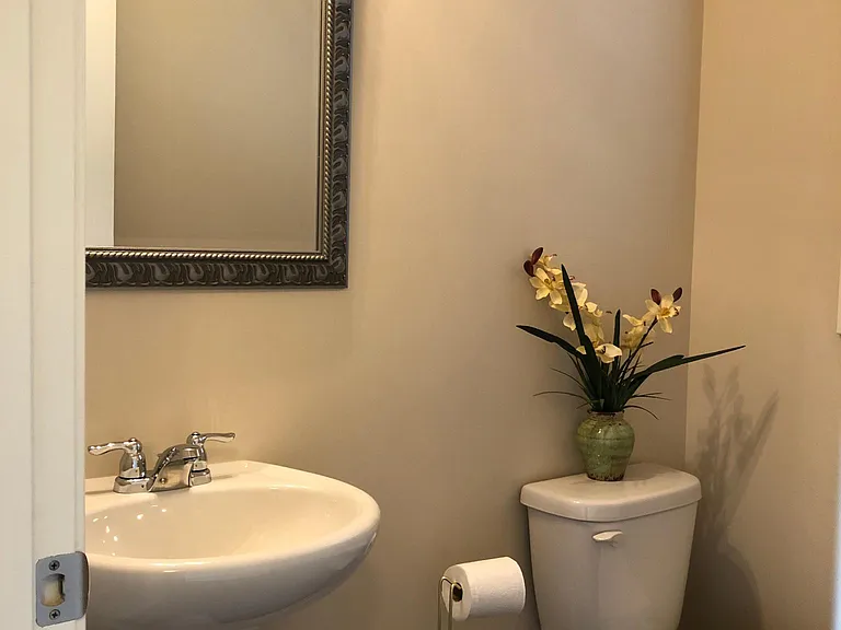 4125 Cordova Ln — Photo 41