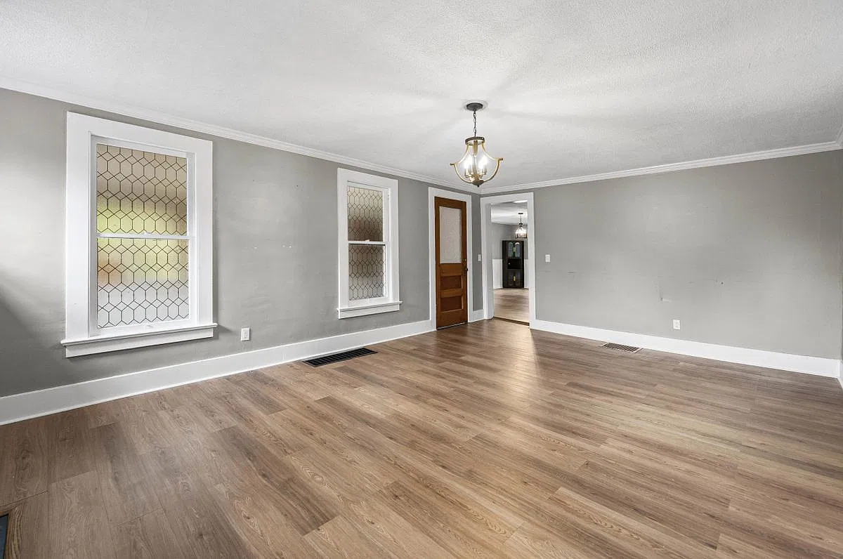 3 bed, 2.0 bath, 1652 sqft, $2,500 — Photo 2