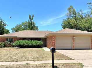 7002 Elkhart Ave, Lubbock, TX 79424