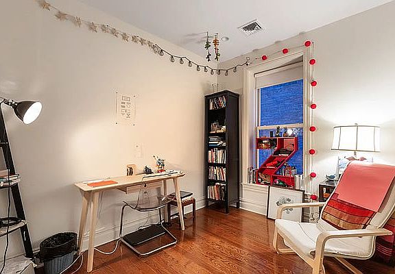 5th image of 871 Park Pl APT 3R