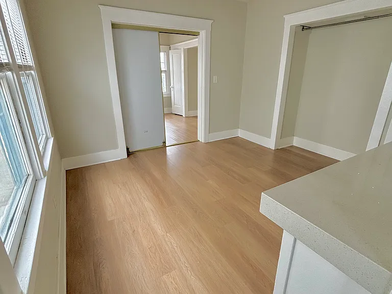 233 W 8th St #233 — Photo 9
