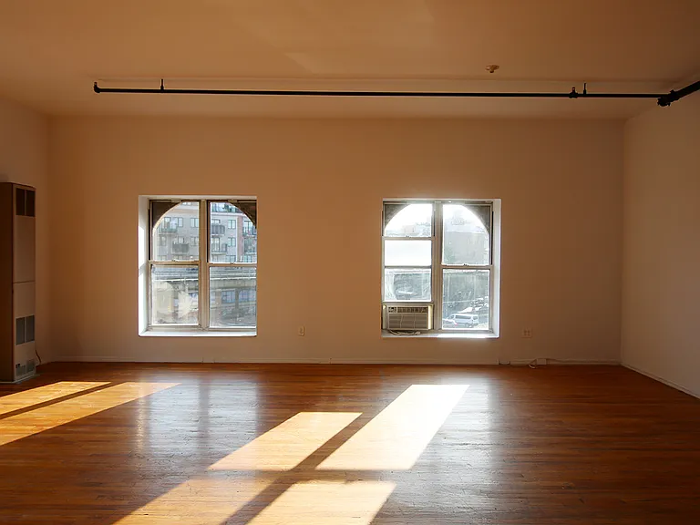 16 Manhattan Ave #4F — Photo 4