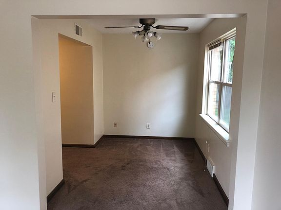 3rd image of 1112 W Bradley Ave APT C
