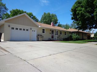 405 N Tyler Ave, Pierre, SD 57501