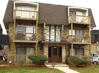 14751 Kenton Ave APT 1C, Midlothian, IL 60445