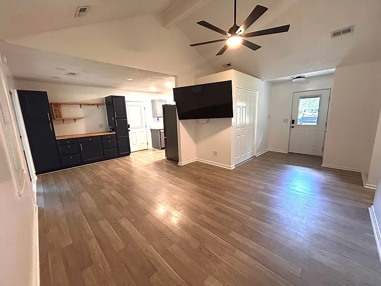 401 Bluebell Ave — Photo 17