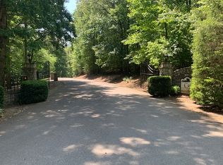19 Holland Cir, Ellijay, GA 30536
