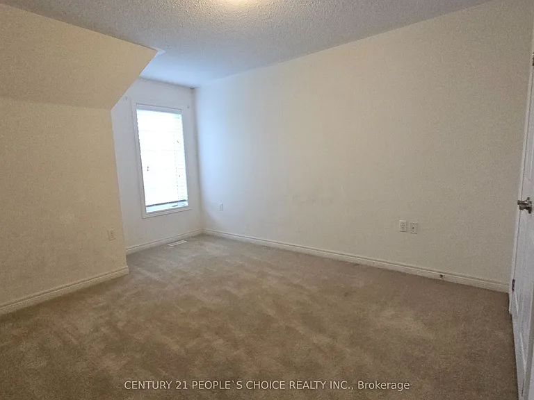 32 Meadowcreek Rd — Photo 24