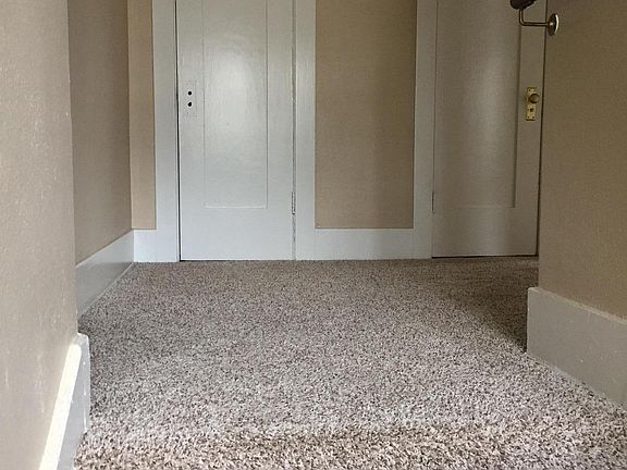 4th image of 115 E 4th St APT B