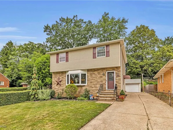 4090 Ridgeview Rd, Cleveland, OH 44144