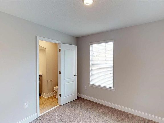 5th image of 864 N Thornton Ave